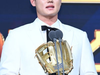 김주원 박찬호 넘어서 유격수 황금장갑 차지