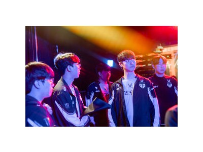 젠지 MSI 첫 경기에서 패배하며 우승 후보로서의 위상 흔들림