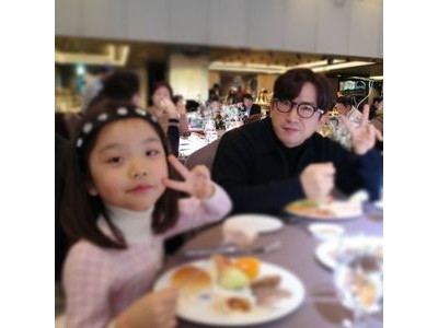 이민우 결혼 후 첫 크리스마스 소식